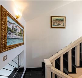 5 bedroom beachfront villa with pool on Ciova Island, Trogir, sleeps 12